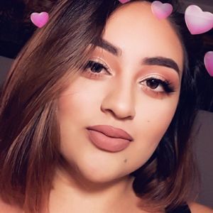 Meet your Posher, Antonia